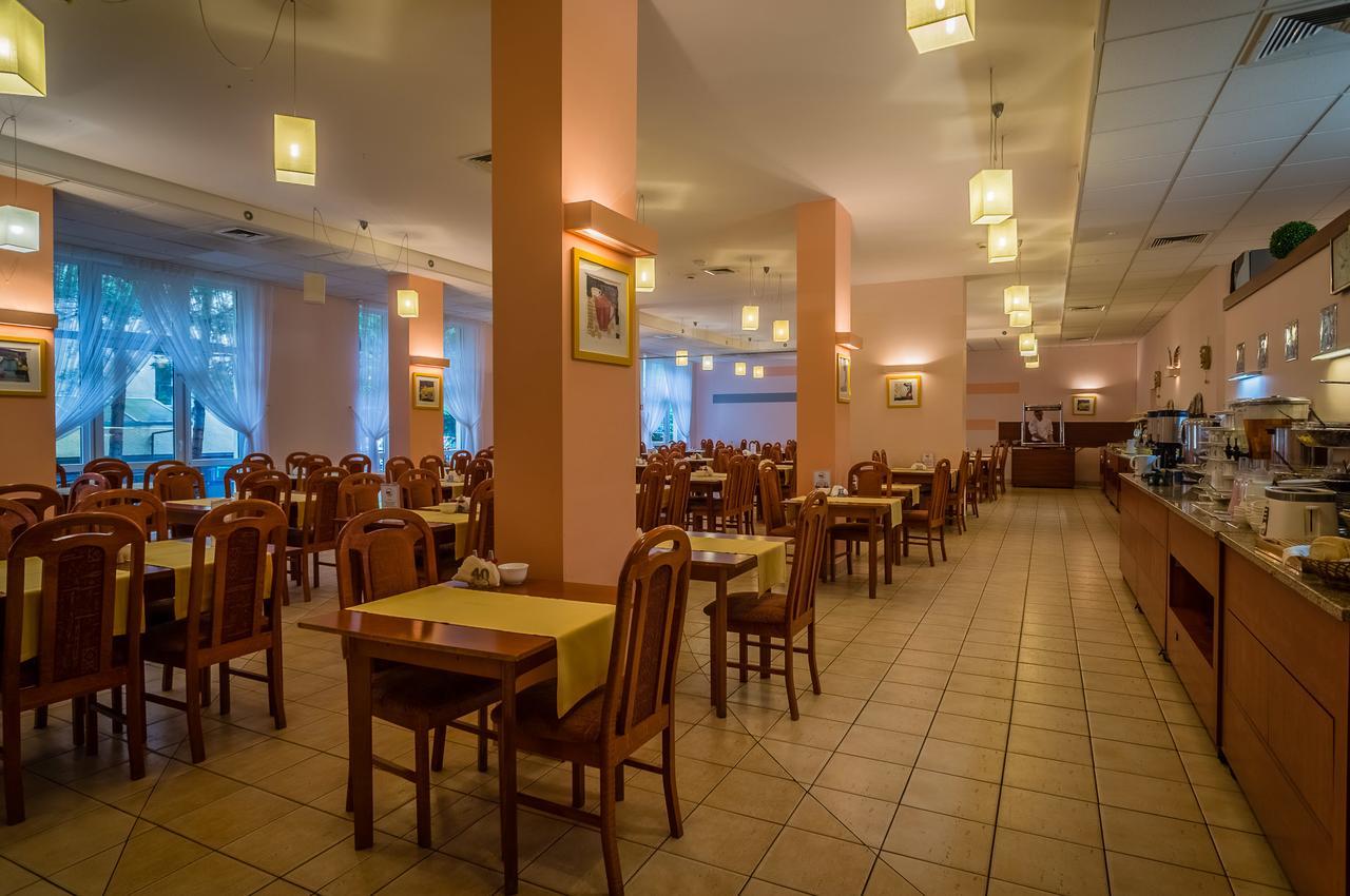 Hotel *** Nat Kołobrzeg Εξωτερικό φωτογραφία
