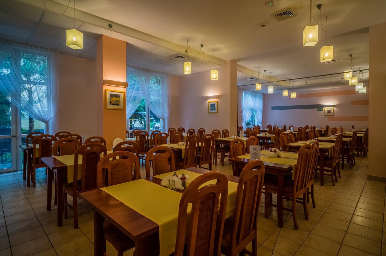Hotel *** Nat Kołobrzeg Εξωτερικό φωτογραφία