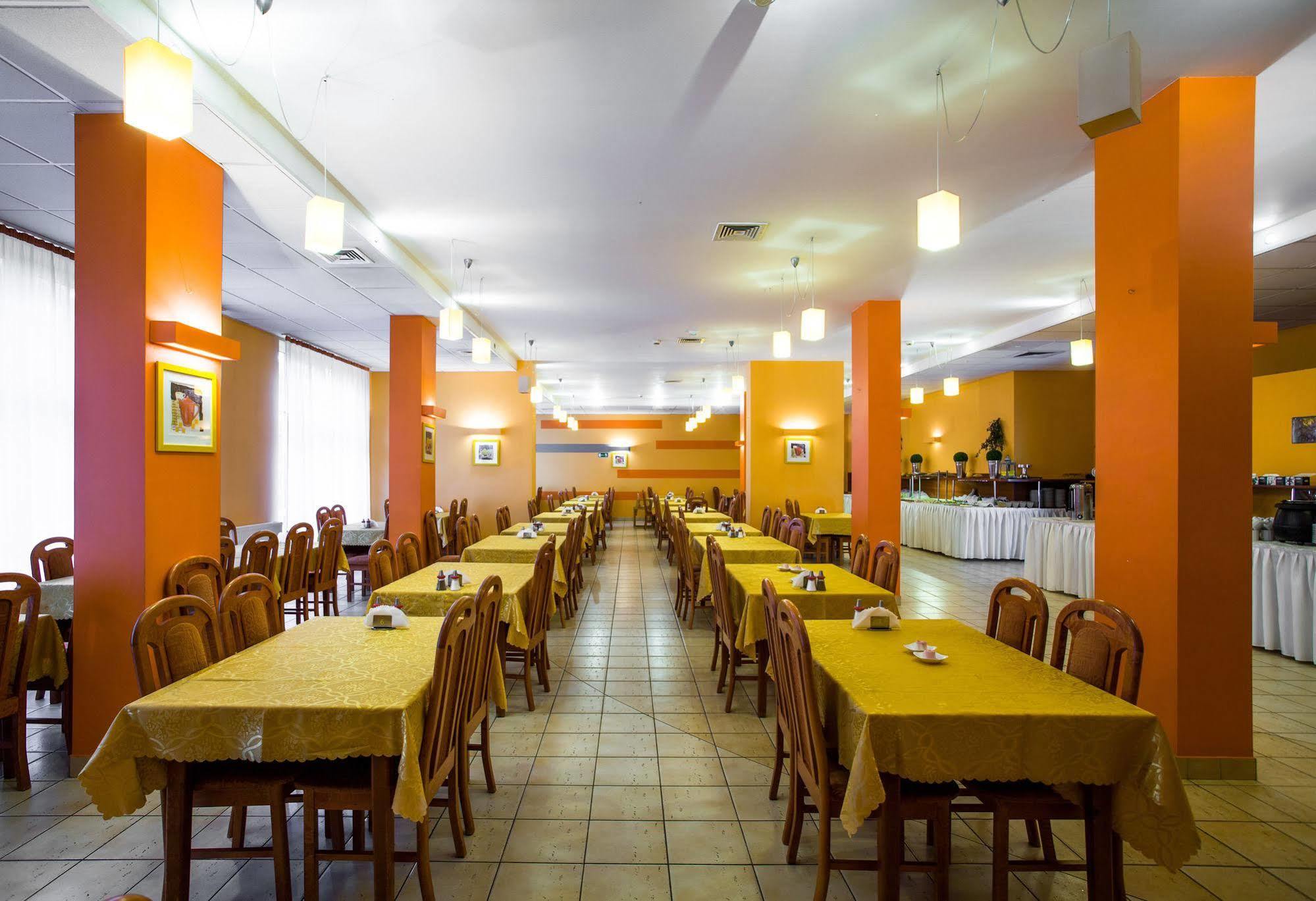 Hotel *** Nat Kołobrzeg Εξωτερικό φωτογραφία
